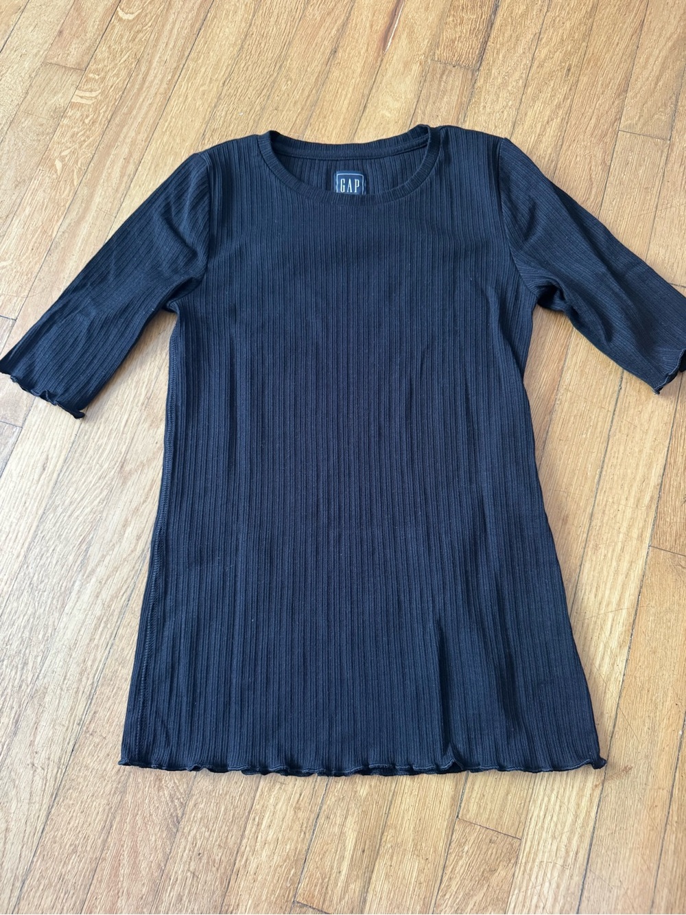 GAP Black Ribbed Elbow-Sleeve Tee
